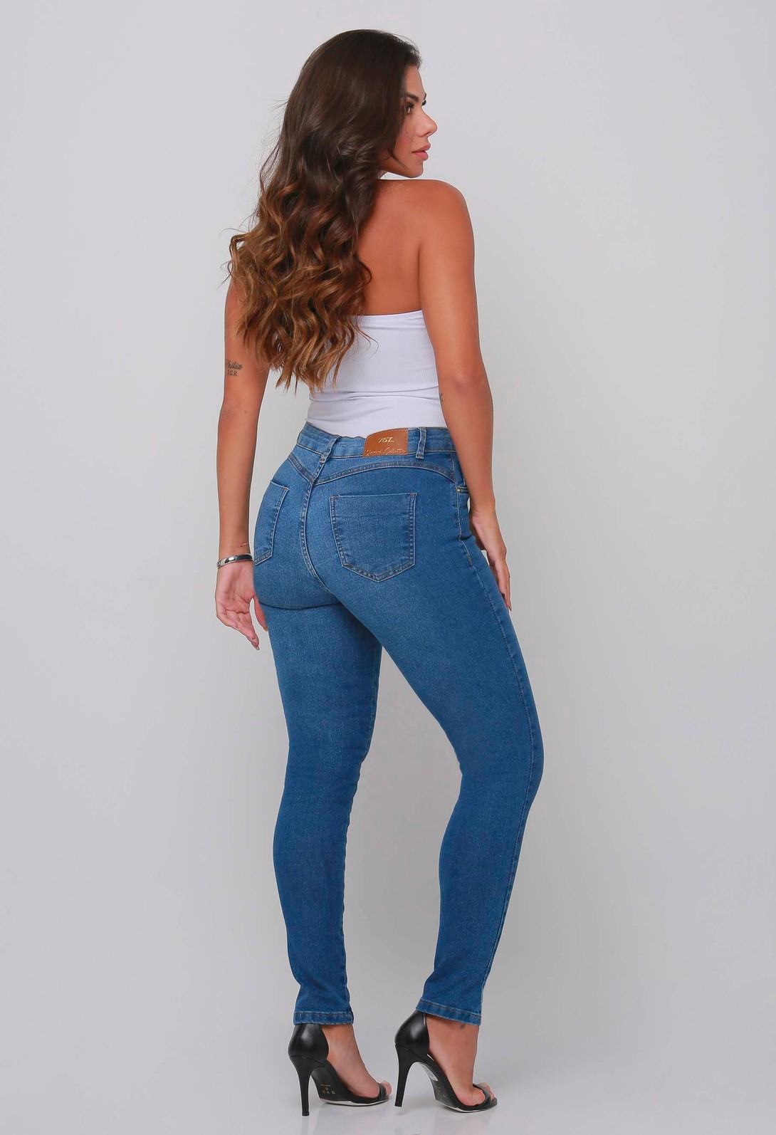Calça Jeans Cigarrete Feminina 25229 Calça Jeans Cigarrete Feminina 25229