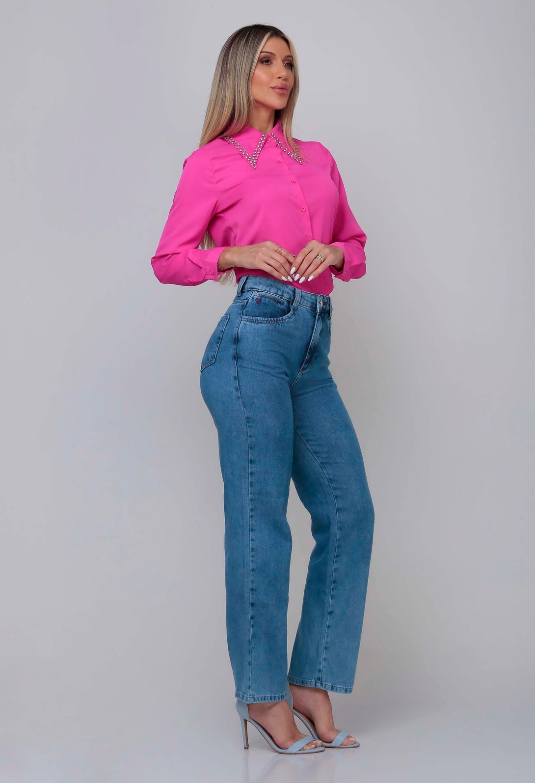 Calça Jeans Reta Feminina Com Coração No Bolso Relógio 24734 Calça Jeans Reta Feminina Com Coração No Bolso Relógio 24734