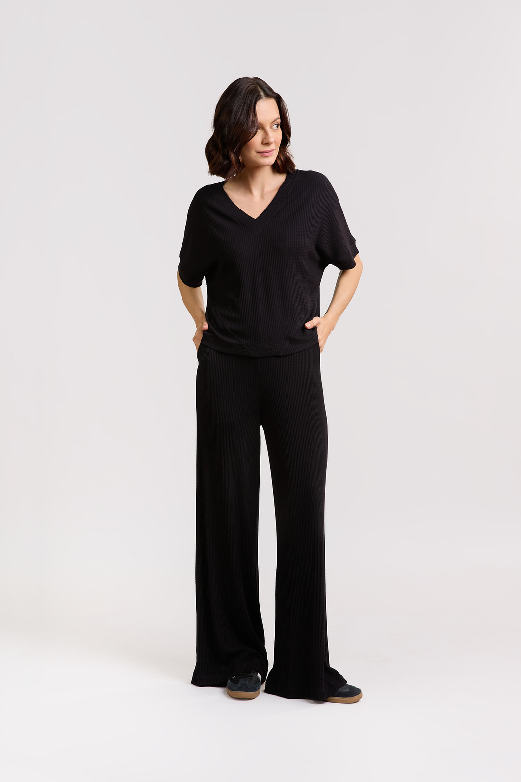 BLUSA RECORTES VISCOSE OLIVIA BLUSA RECORTES VISCOSE OLIVIA