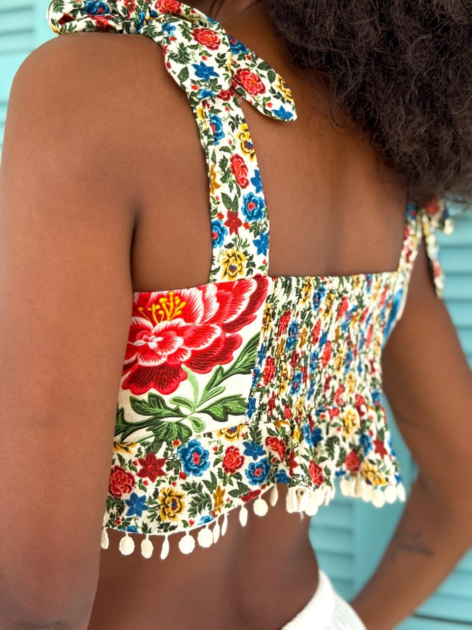 TOP AMARRACAO OMBRO VISCOSE TAPETE DE COR TOP AMARRACAO OMBRO VISCOSE TAPETE DE COR