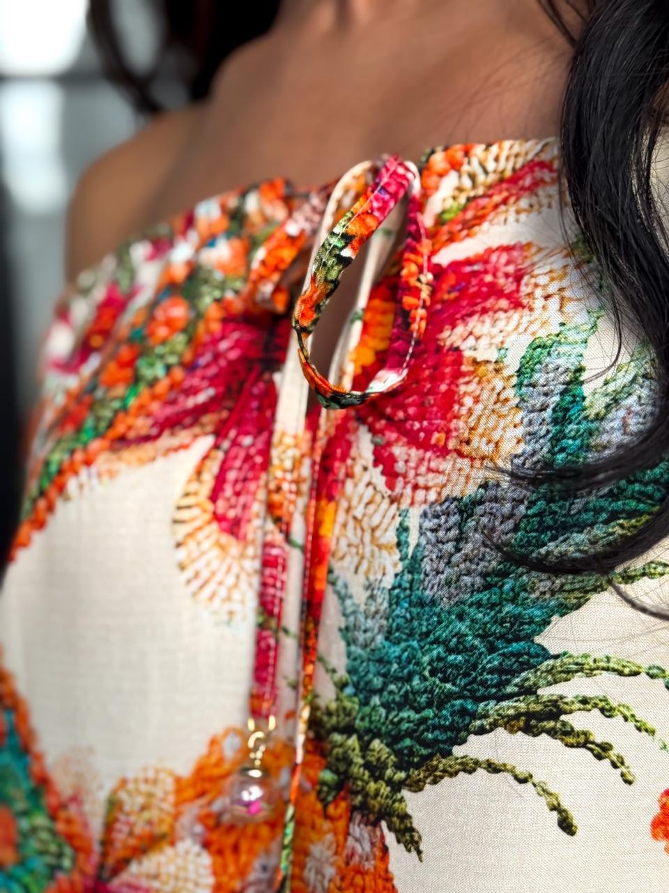 BLUSA VISCOSE FLORA ILUMINADA BLUSA VISCOSE FLORA ILUMINADA