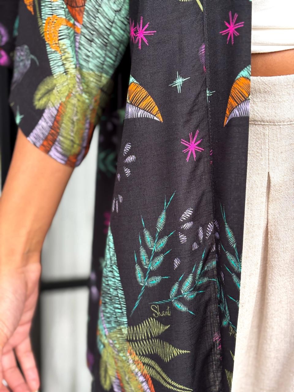 KIMONO VISCOSE FLORAL DE VERAO KIMONO VISCOSE FLORAL DE VERAO