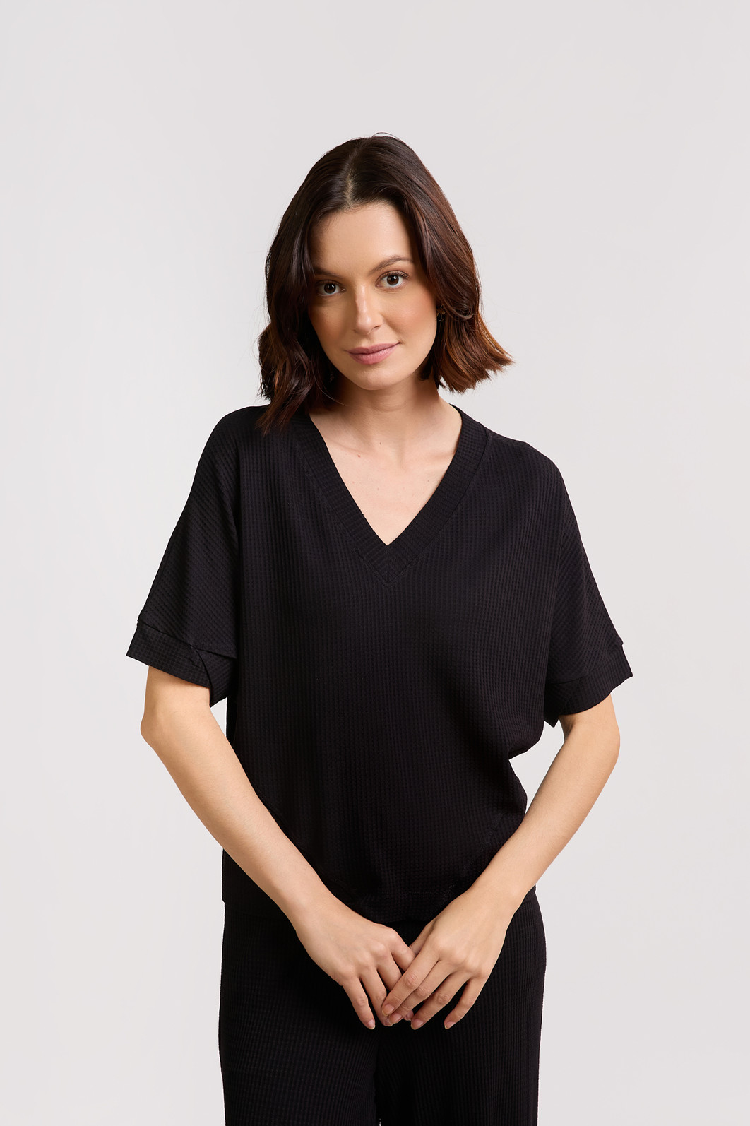 BLUSA RECORTES VISCOSE OLIVIA BLUSA RECORTES VISCOSE OLIVIA