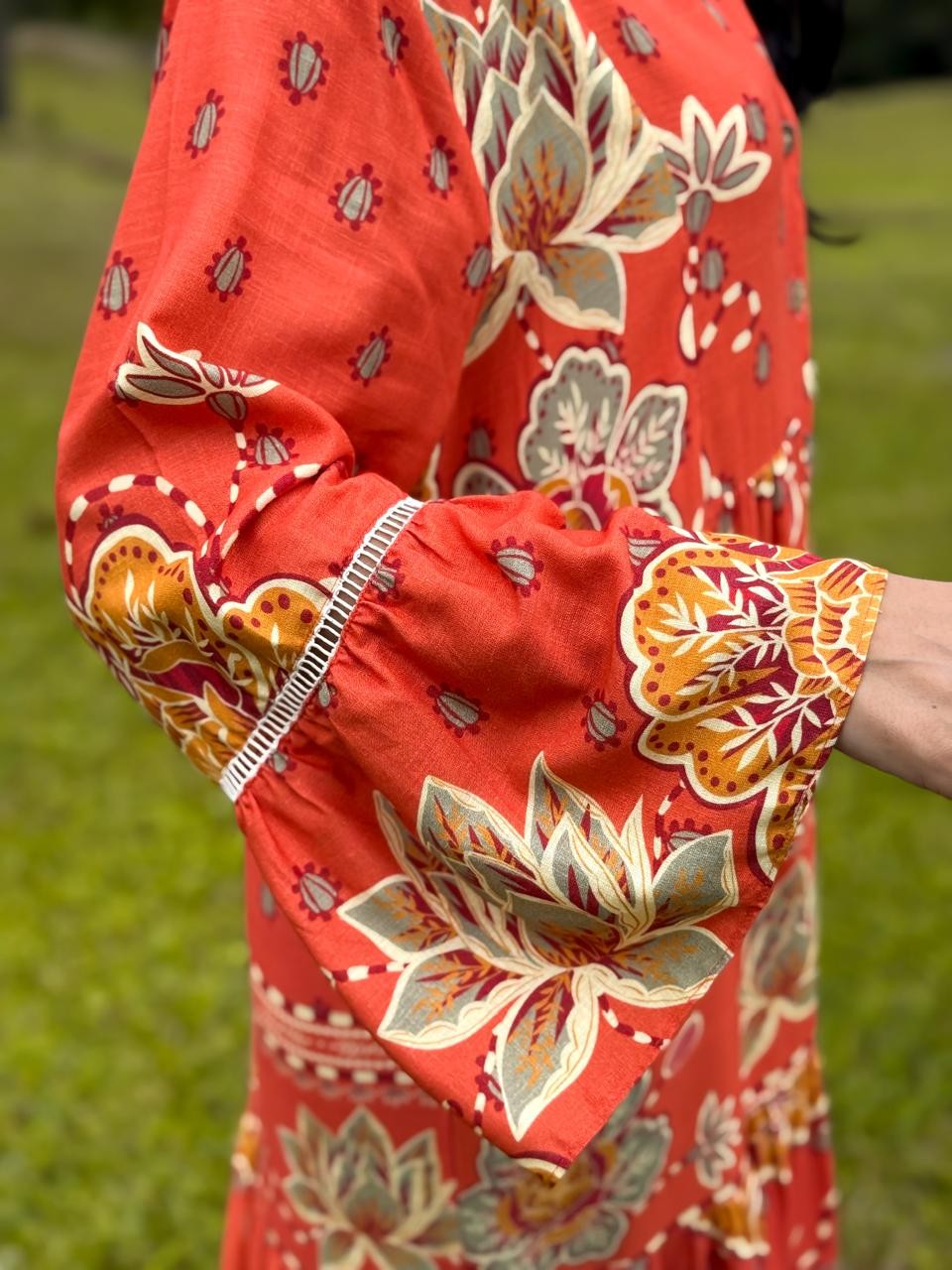 VESTIDO LONGO VISCOSE FLORA CONSTANTE VESTIDO LONGO VISCOSE FLORA CONSTANTE