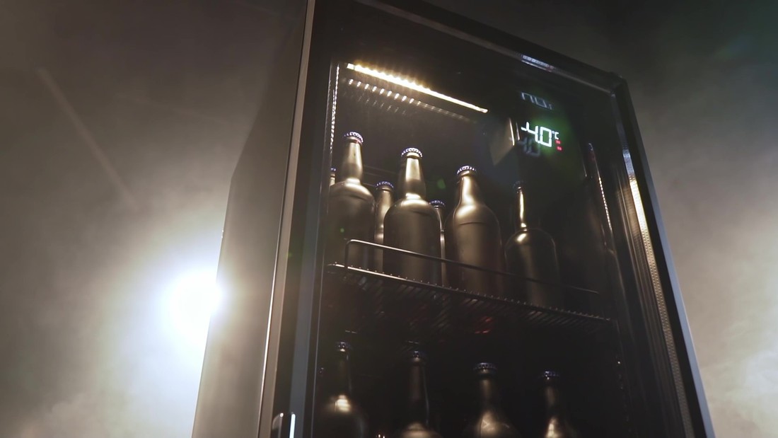 CV200 Porta esquerda CV200 Porta esquerda close lateral