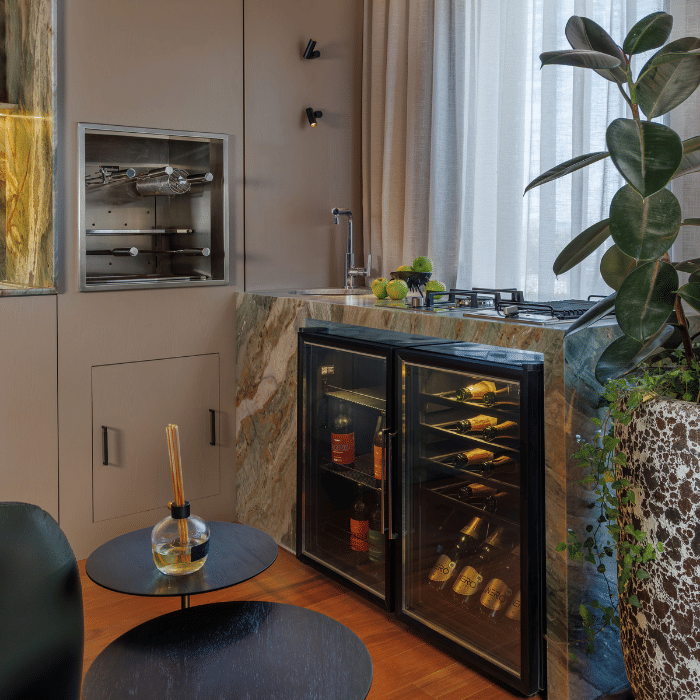 CERVEJEIRA VERTICAL CV100 PORTA ESQUERDA