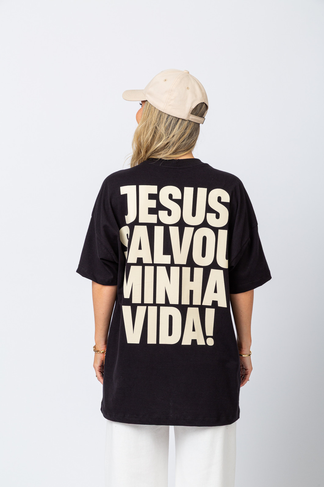 T-SHIRT MAXI OVERSIZED JESUS SALVOU A MINHA VIDA