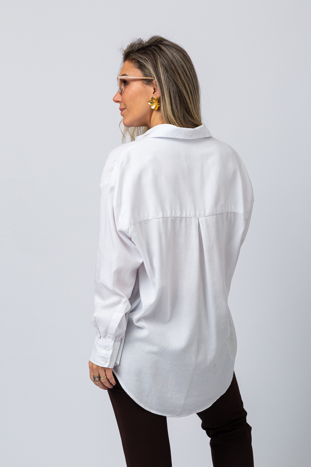 CAMISA OVERSIZED BRANCA FUNDAMENTO CAMISA OVERSIZED BRANCA FUNDAMENTO