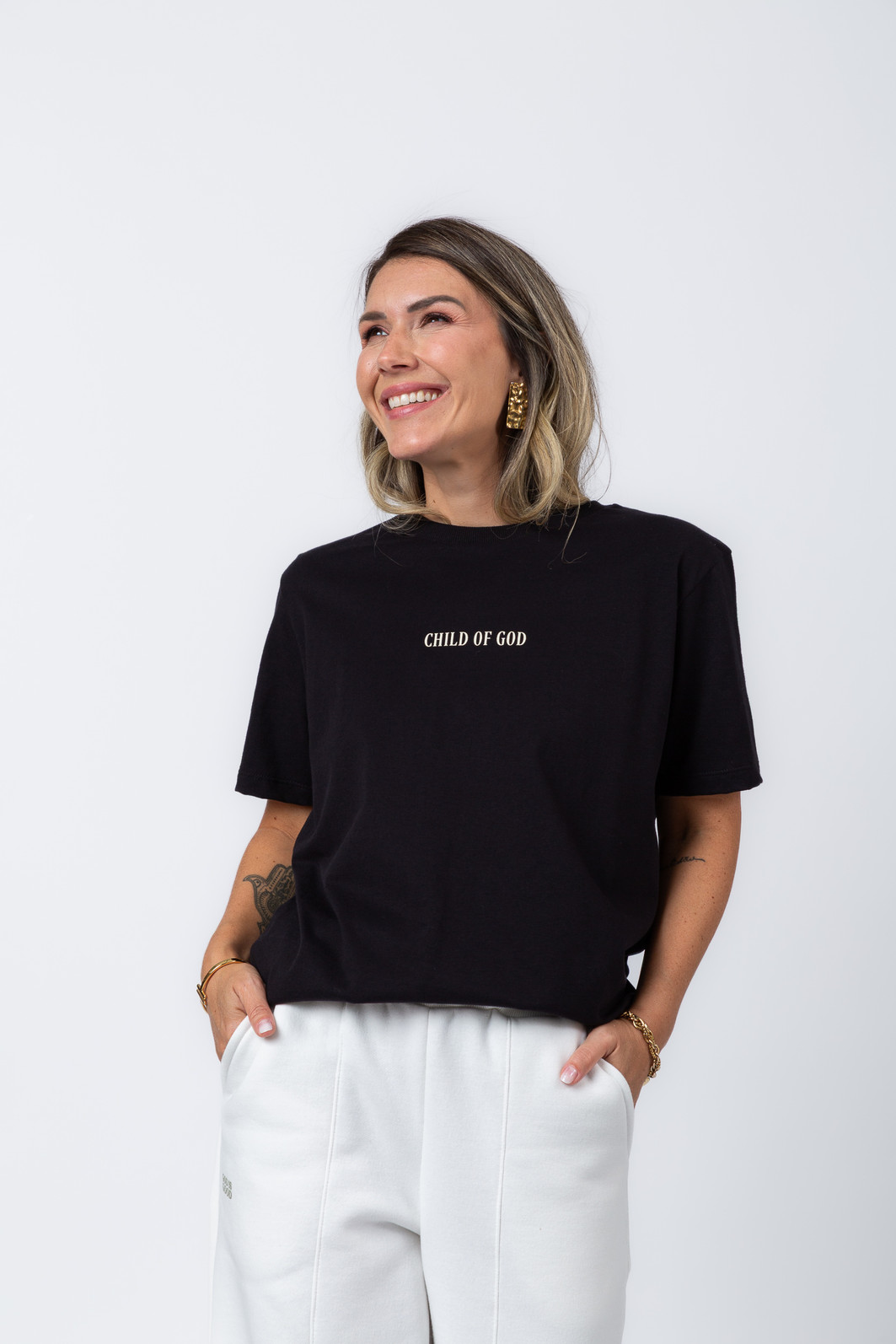 T-SHIRT OVERSIZED MINHA IDENTIDADE PRETO T-SHIRT OVERSIZED MINHA IDENTIDADE PRETO