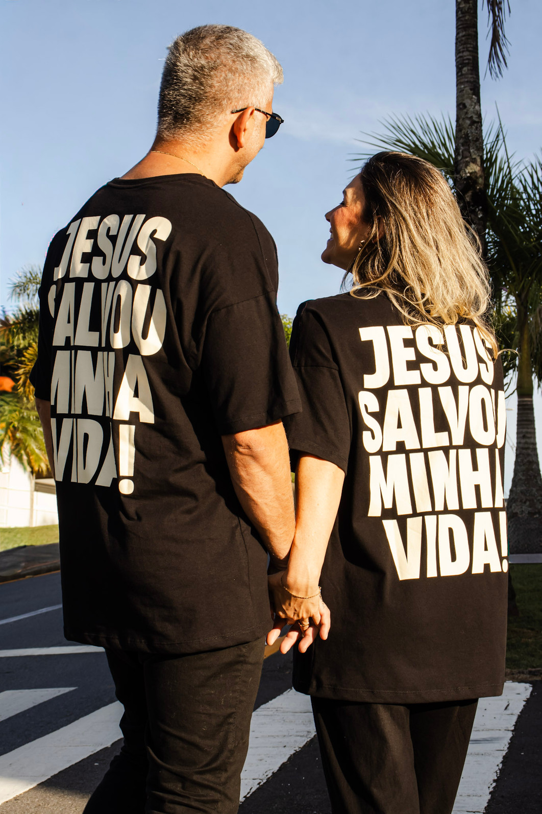 T-SHIRT MAXI OVERSIZED JESUS SALVOU A MINHA VIDA