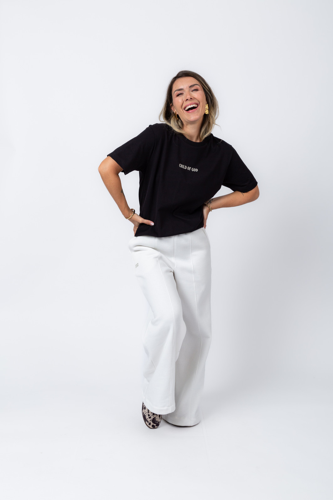 T-SHIRT OVERSIZED MINHA IDENTIDADE PRETO T-SHIRT OVERSIZED MINHA IDENTIDADE PRETO