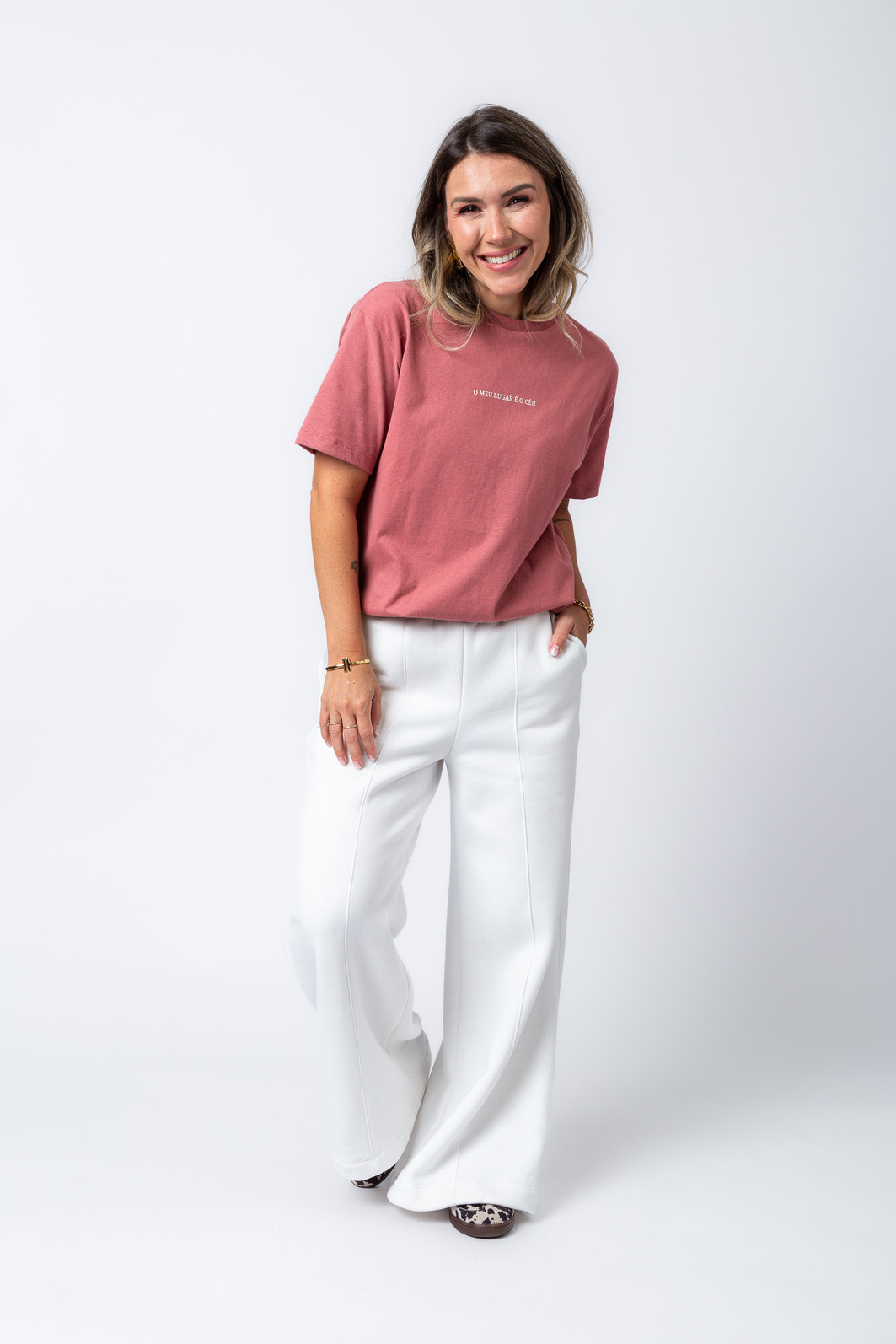 T-SHIRT OVERSIZED MEU LUGAR É O CÉU
