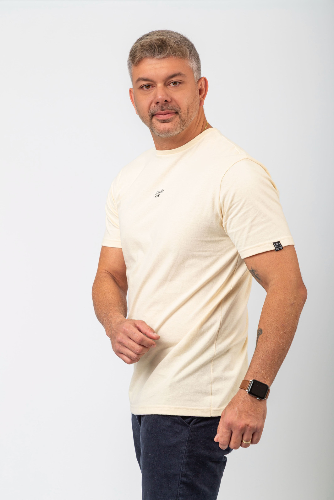 CAMISETA PERFEITO AMOR OFF WHITE CAMISETA PERFEITO AMOR OFF WHITE