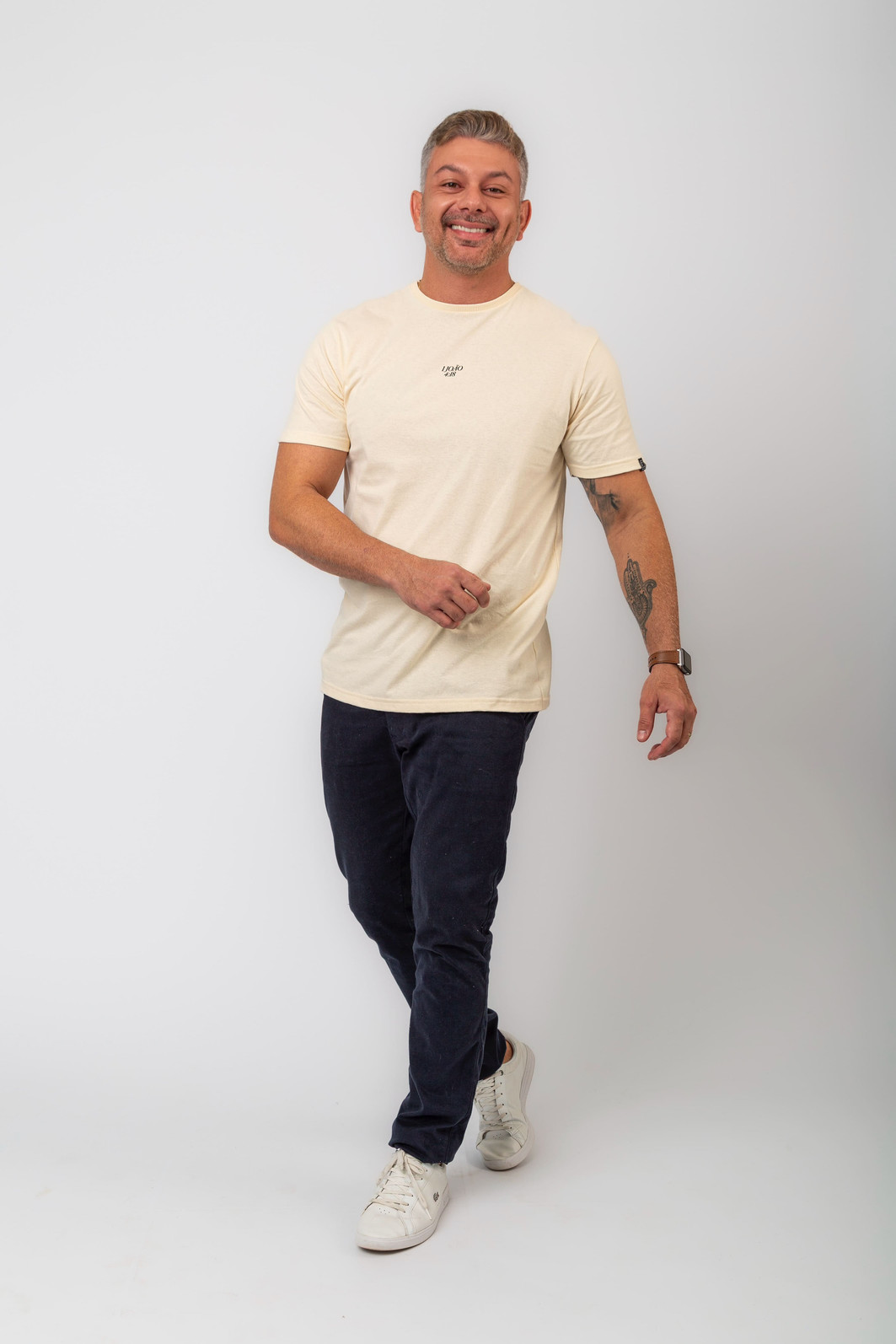 CAMISETA PERFEITO AMOR OFF WHITE CAMISETA PERFEITO AMOR OFF WHITE