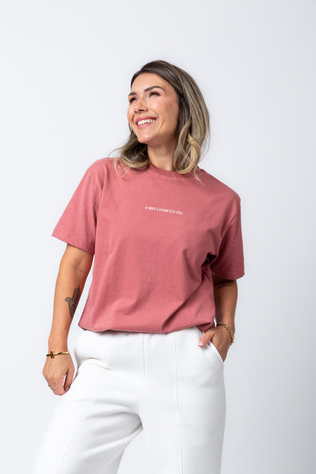 T-SHIRT OVERSIZED MEU LUGAR É O CÉU