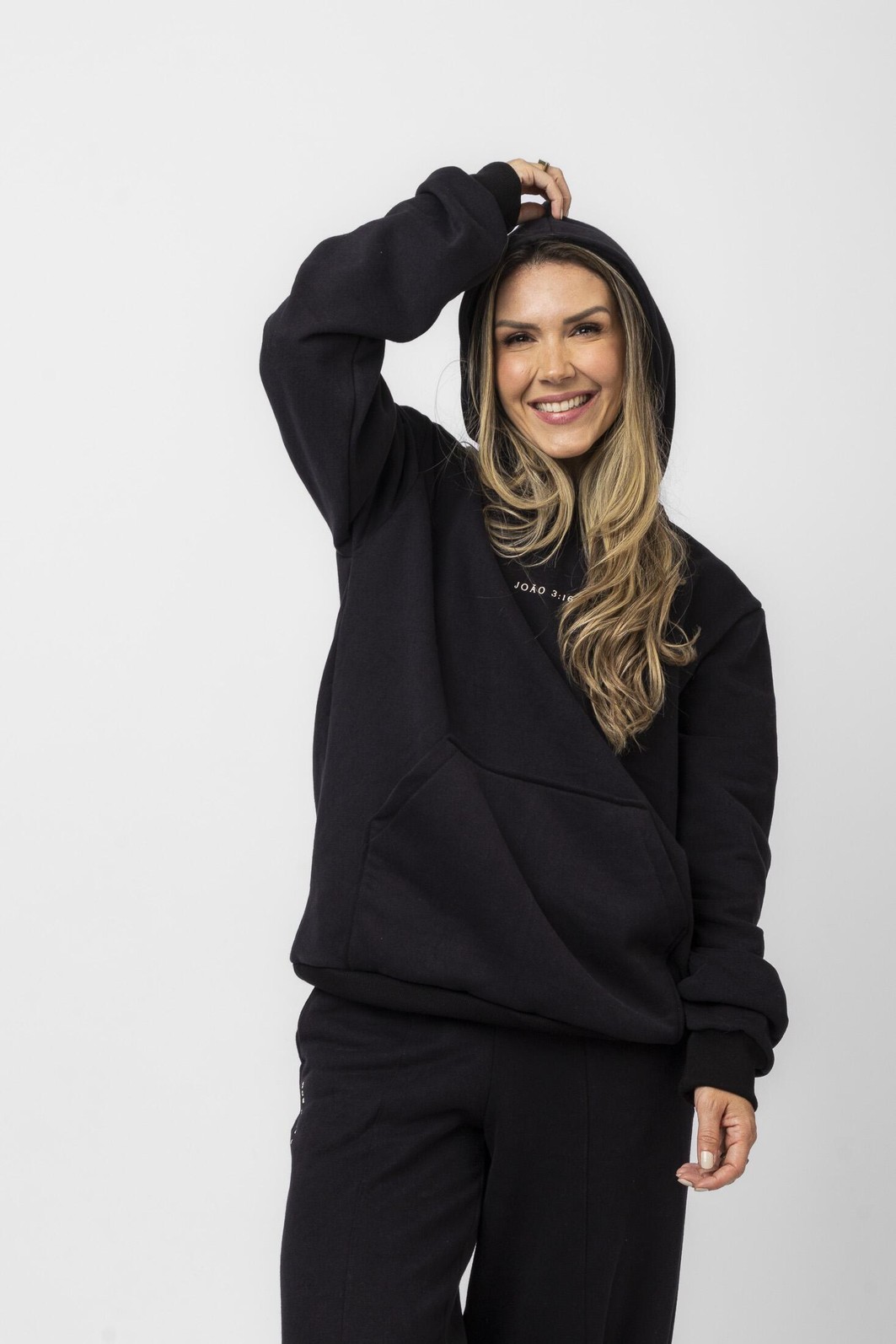 CASACO MOLETOM OVERSIZED JOAO 3:16 CASACO MOLETOM OVERSIZED JOAO 3:16