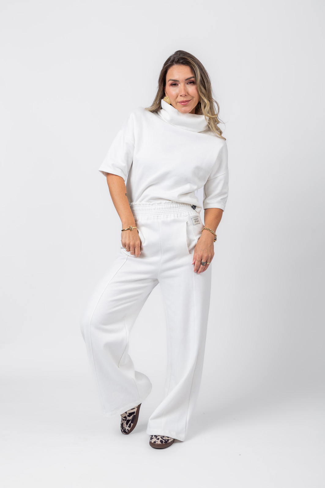 CONJUNTO ESSENTIAL CONJUNTO ESSENTIAL