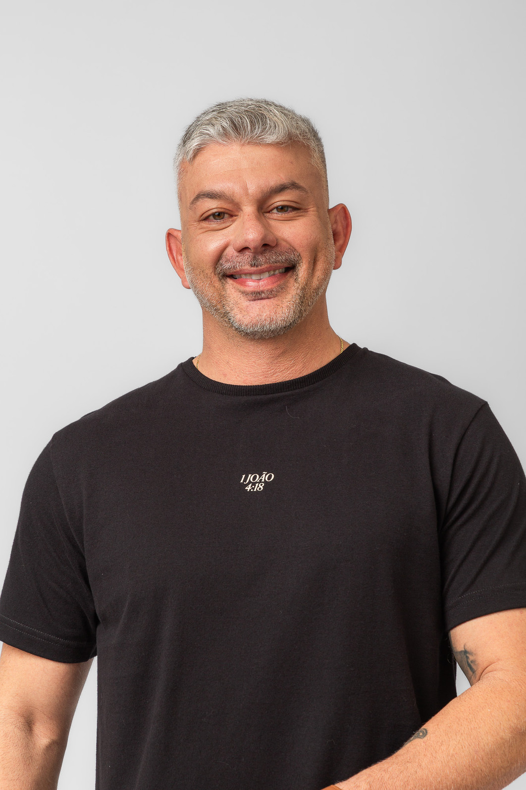 CAMISETA MASCULINA PERFEITO AMOR PRETA