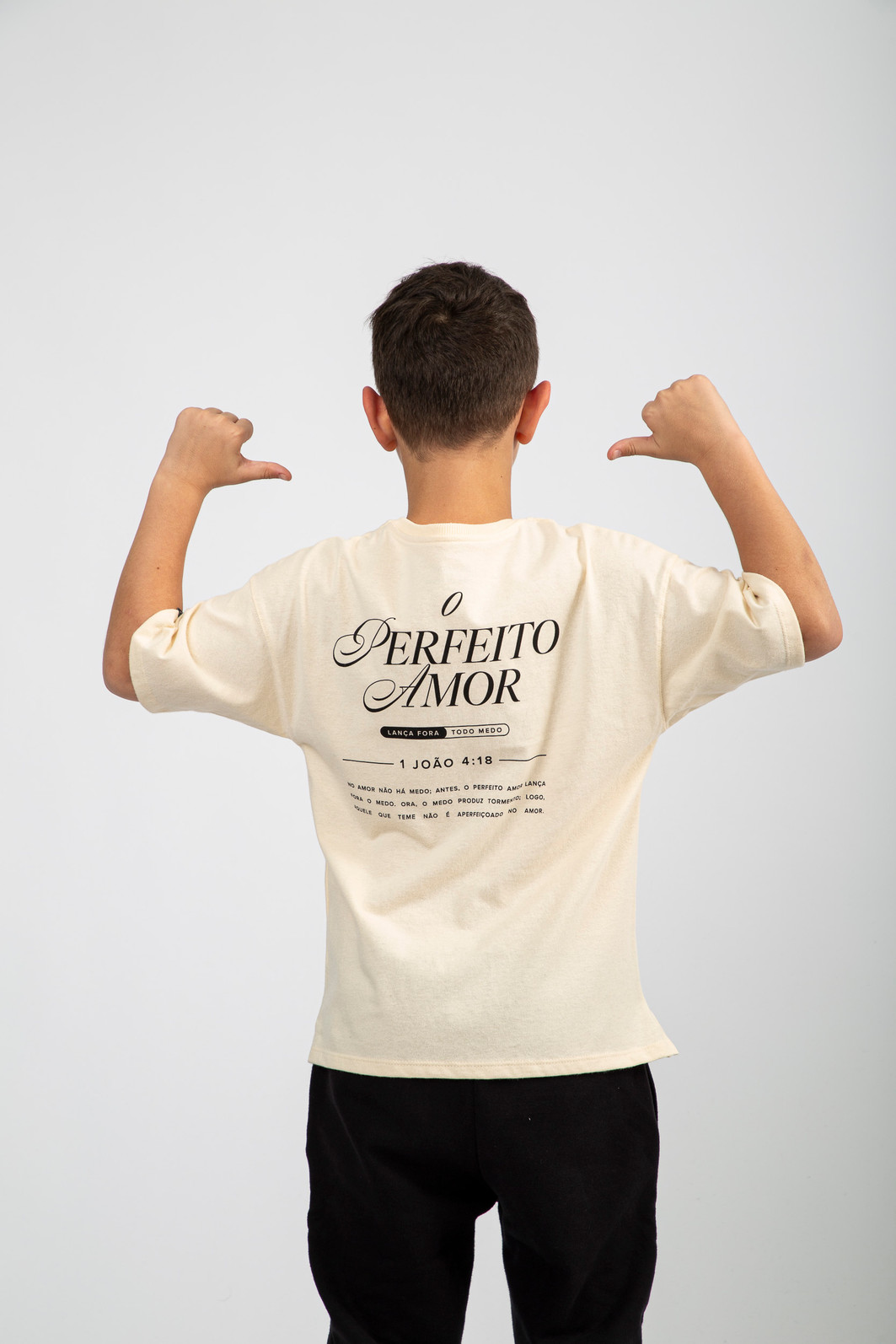 CAMISETA INFANTIL PERFEITO AMOR OFF WHITE CAMISETA INFANTIL PERFEITO AMOR OFF WHITE