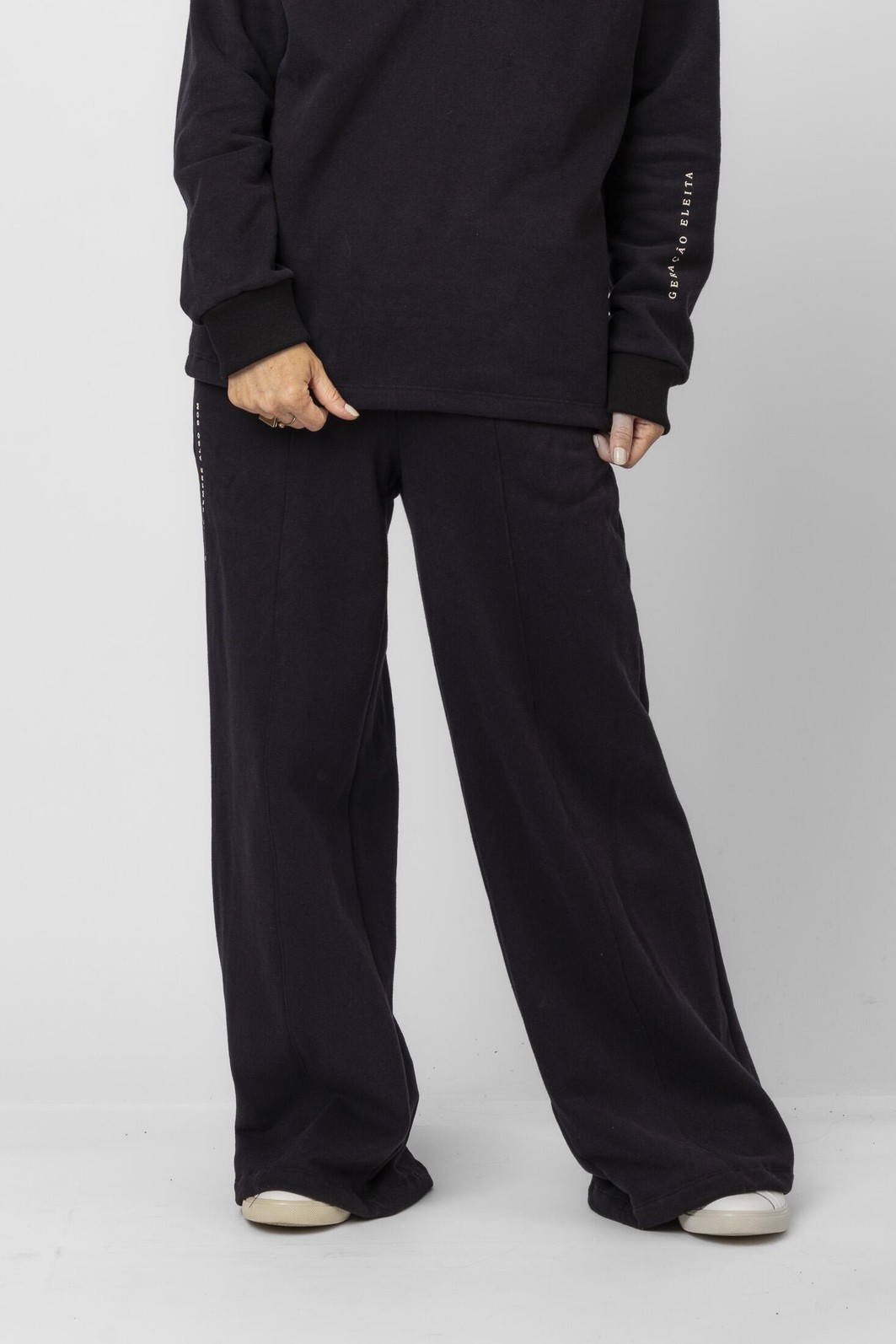 CALÇA SEMEIE O AMOR PRETO CALÇA SEMEIE O AMOR PRETO