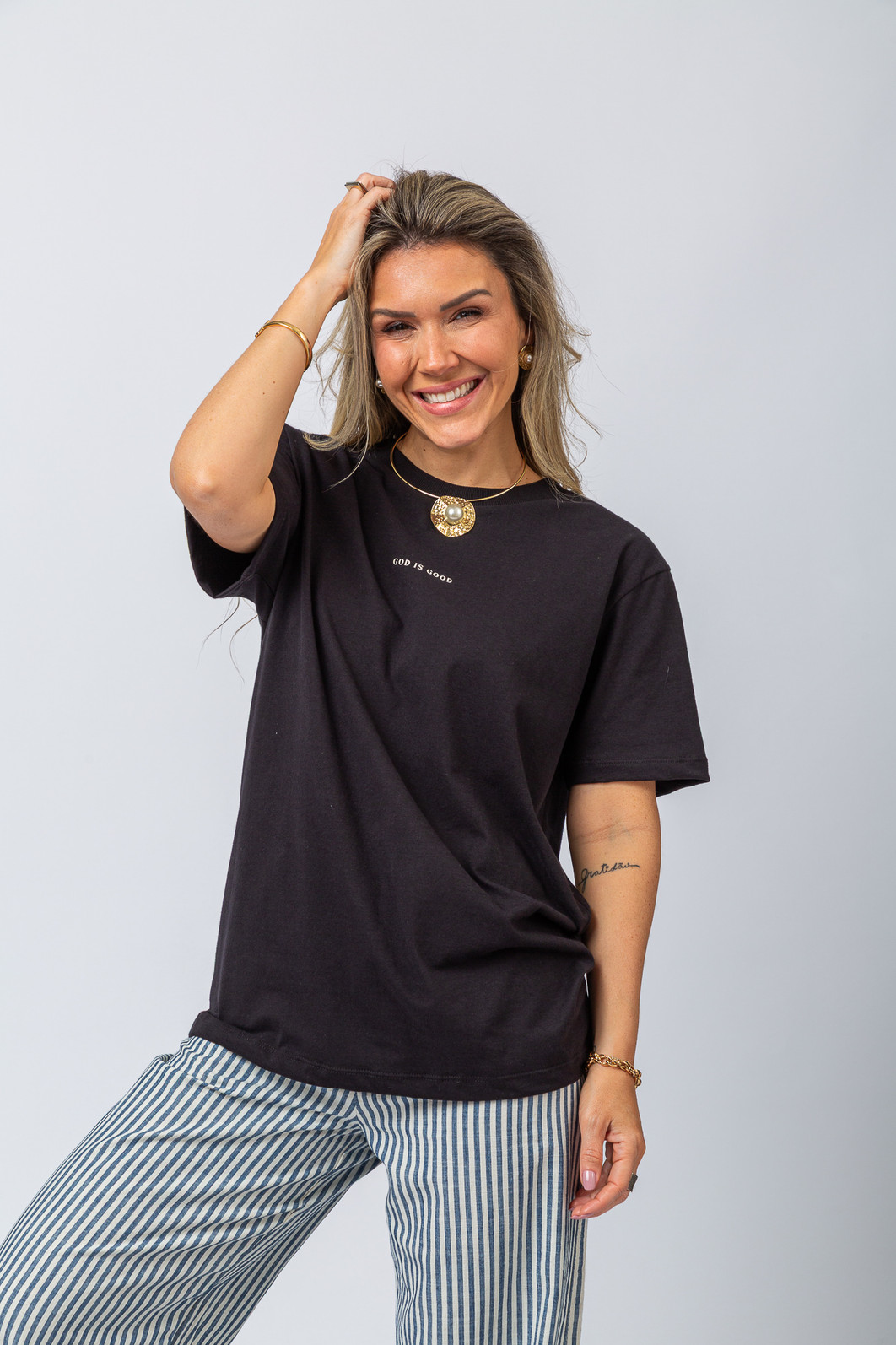 T-SHIRT OVERSIZED MINHA EXISTÊNCIA T-SHIRT OVERSIZED MINHA EXISTÊNCIA