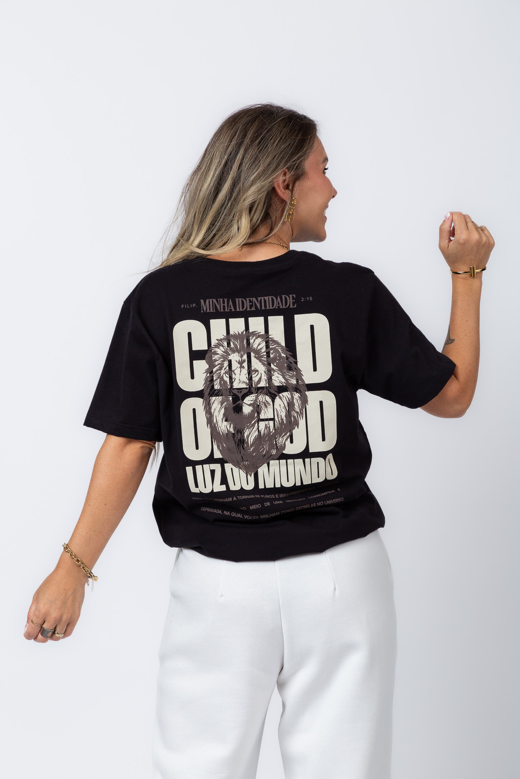 T-SHIRT OVERSIZED MINHA IDENTIDADE PRETO T-SHIRT OVERSIZED MINHA IDENTIDADE PRETO