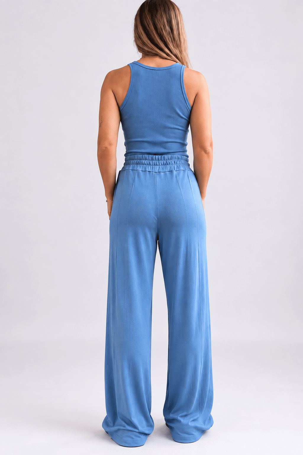 CONJUNTO REGATA E CALÇA CAMINHO AZUL CONJUNTO REGATA E CALÇA CAMINHO AZUL