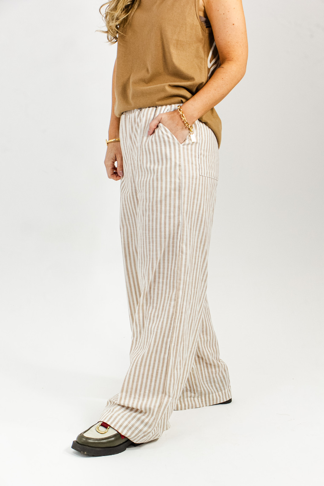 CALÇA WIDE LEG LISTRADA CALÇA WIDE LEG LISTRADA