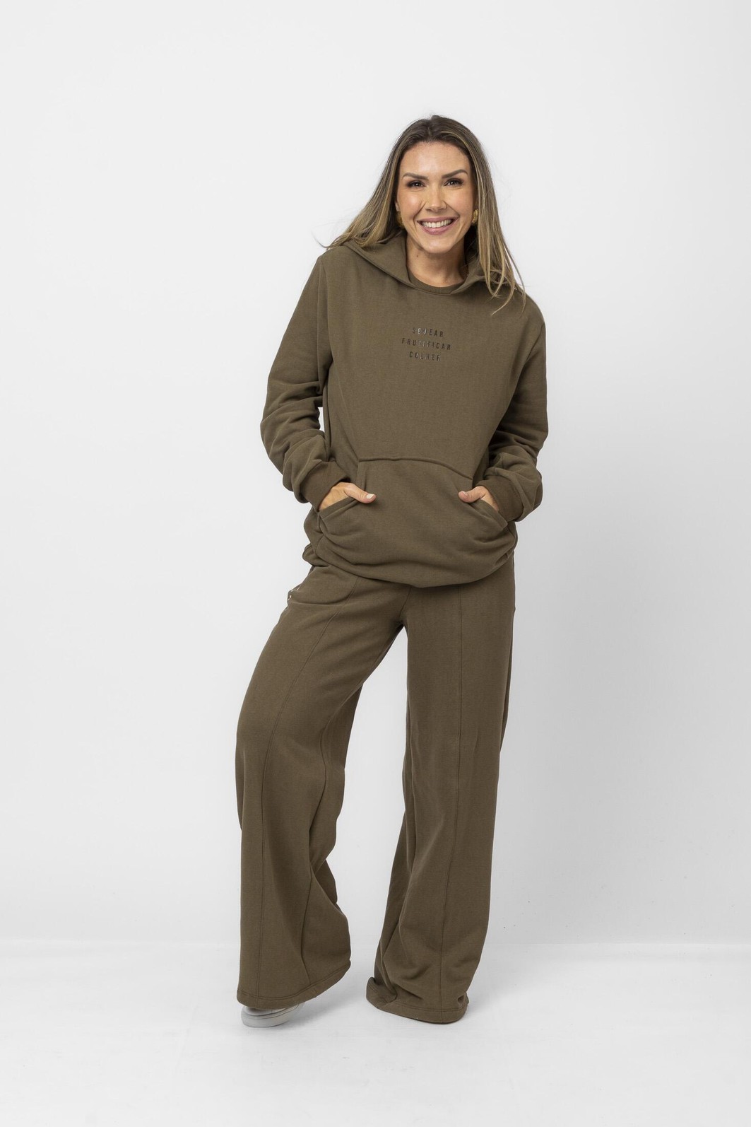 CASACO MOLETOM OVERSIZED SEMEAR CASACO MOLETOM OVERSIZED SEMEAR