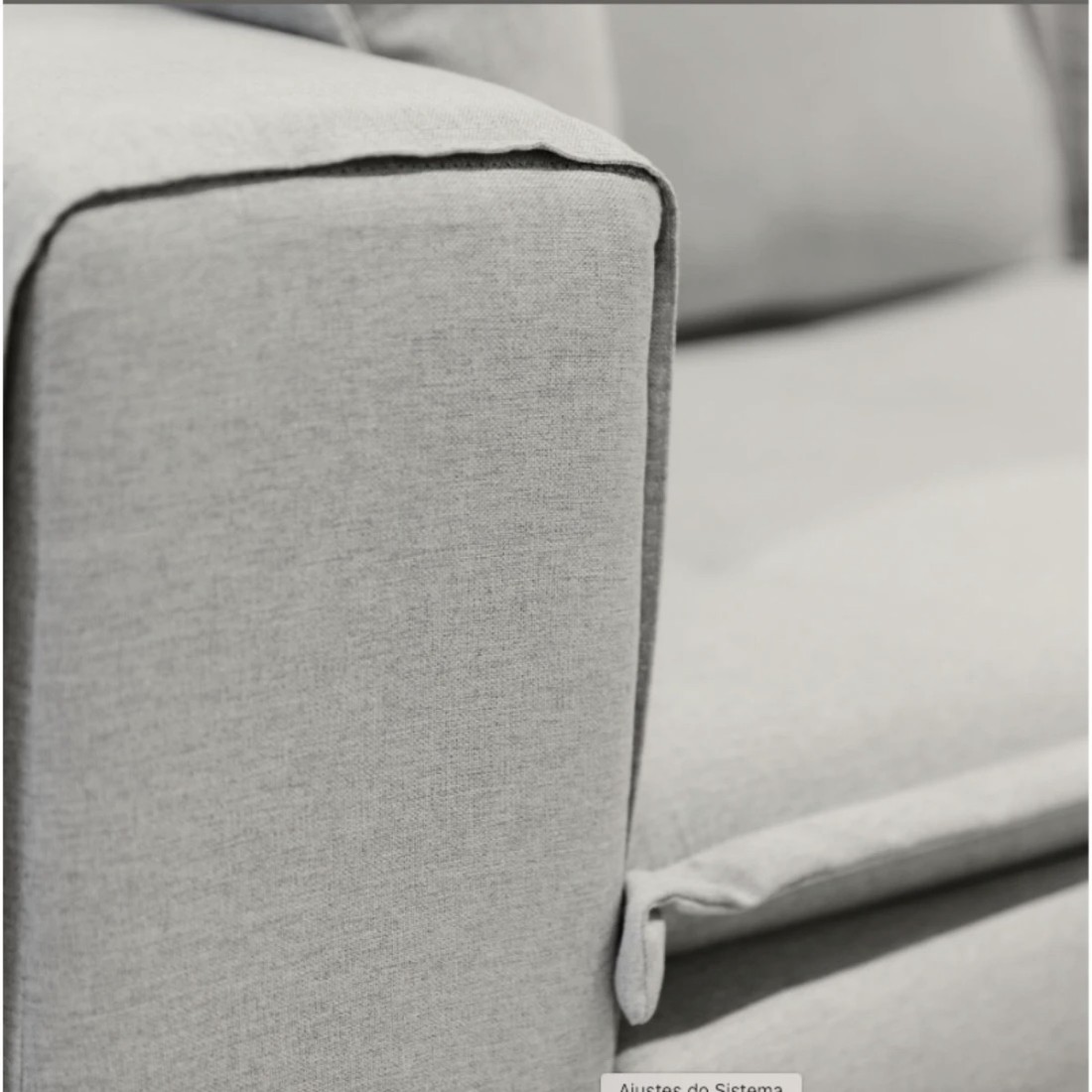 Sofá Búzios 3 Lugares 2,00m com Pillow – Assento em Espuma D33 e Pés de Madeira - Cinza - Design Sofá Búzios 3 Lugares 2,00m com Pillow – Assento em Espuma D33 e Pés de Madeira - Cinza - Design