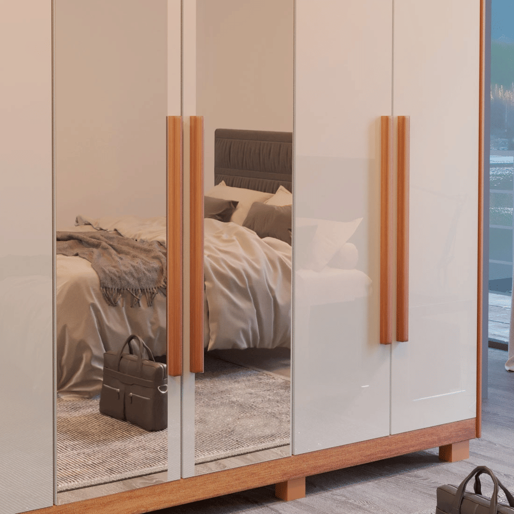 Guarda-Roupa Casal Com Espelho Em MDF 6 Portas Bom Pastor Primore Naturall/Off White Guarda-Roupa Casal Com Espelho Em MDF 6 Portas Bom Pastor Primore Naturall/Off White