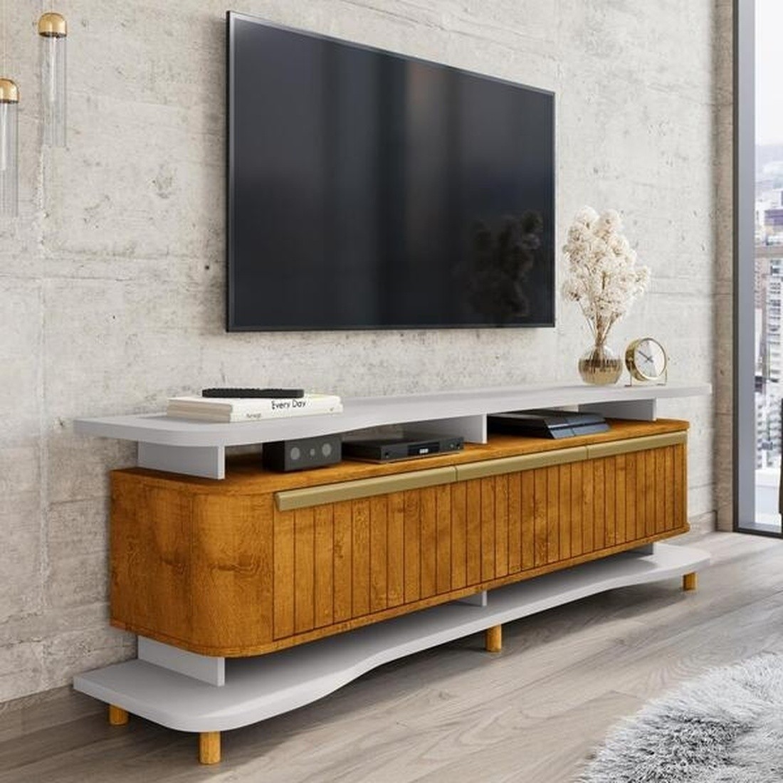 Rack para TV até 75 Polegadas Guarapari 3 Portas Off White/Naturalle Fresado - Móveis Bechara Rack para TV até 75 Polegadas Guarapari 3 Portas Off White/Naturalle Fresado - Móveis Bechara