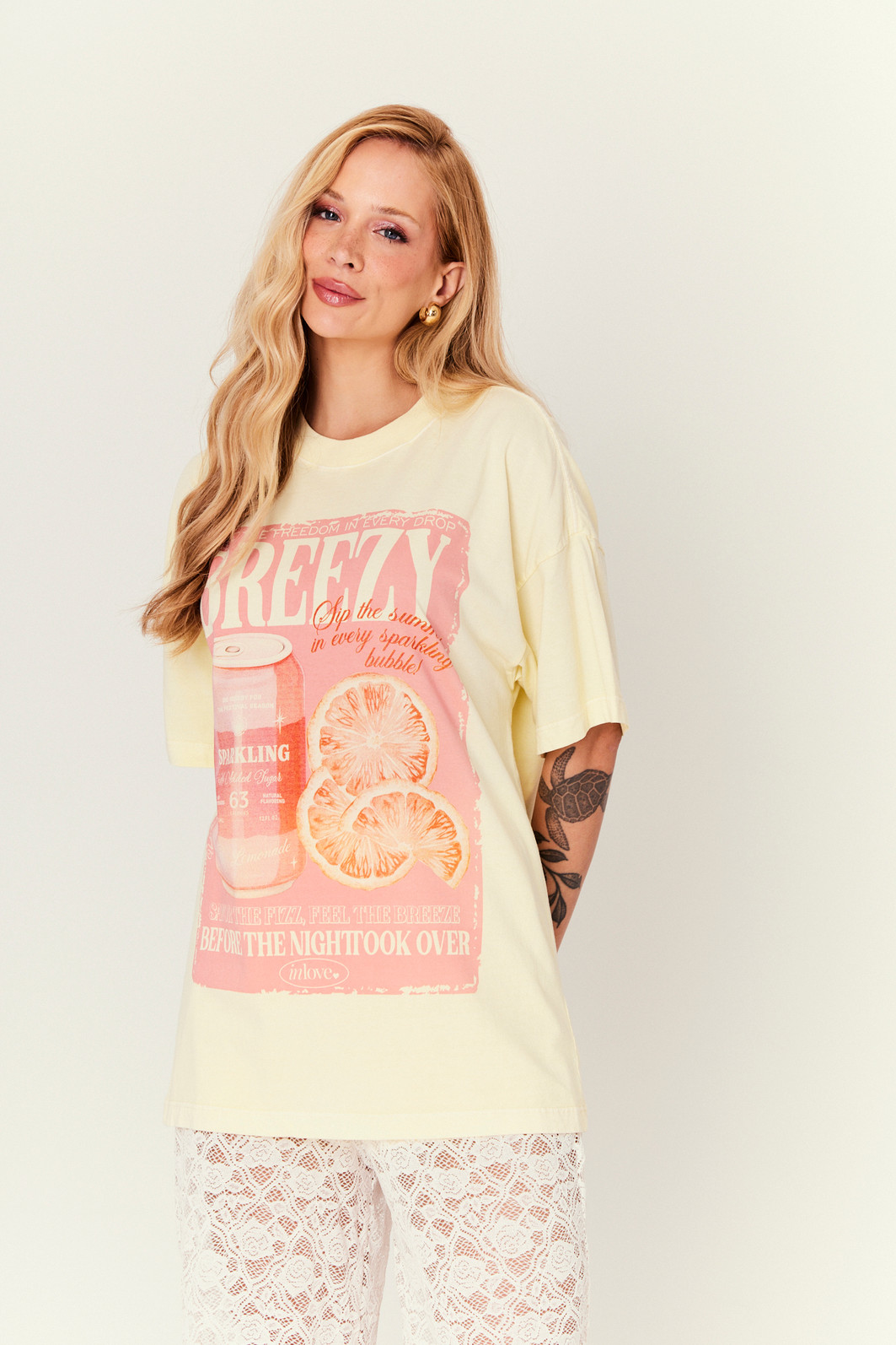 T-SHIRT OVER BREEZY AMARELO T-SHIRT OVER BREEZY AMARELO