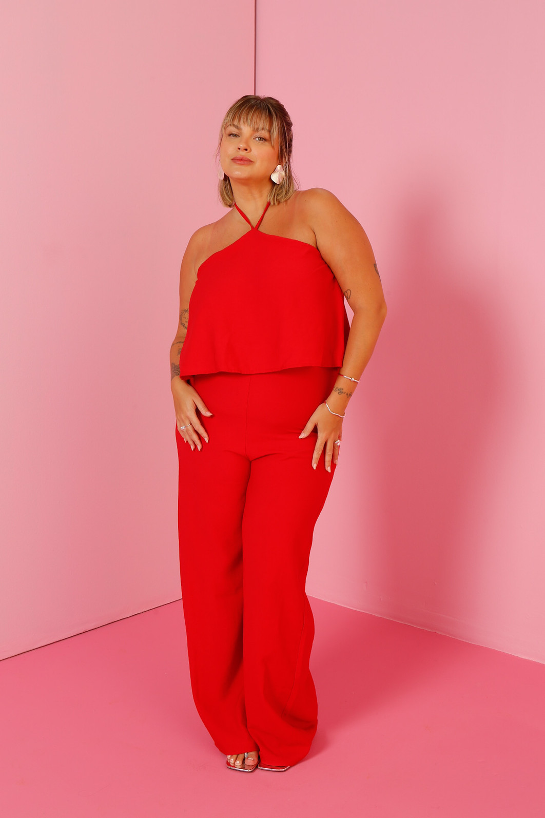 MACACÃO LONGO VERMELHO MACACÃO LONGO VERMELHO