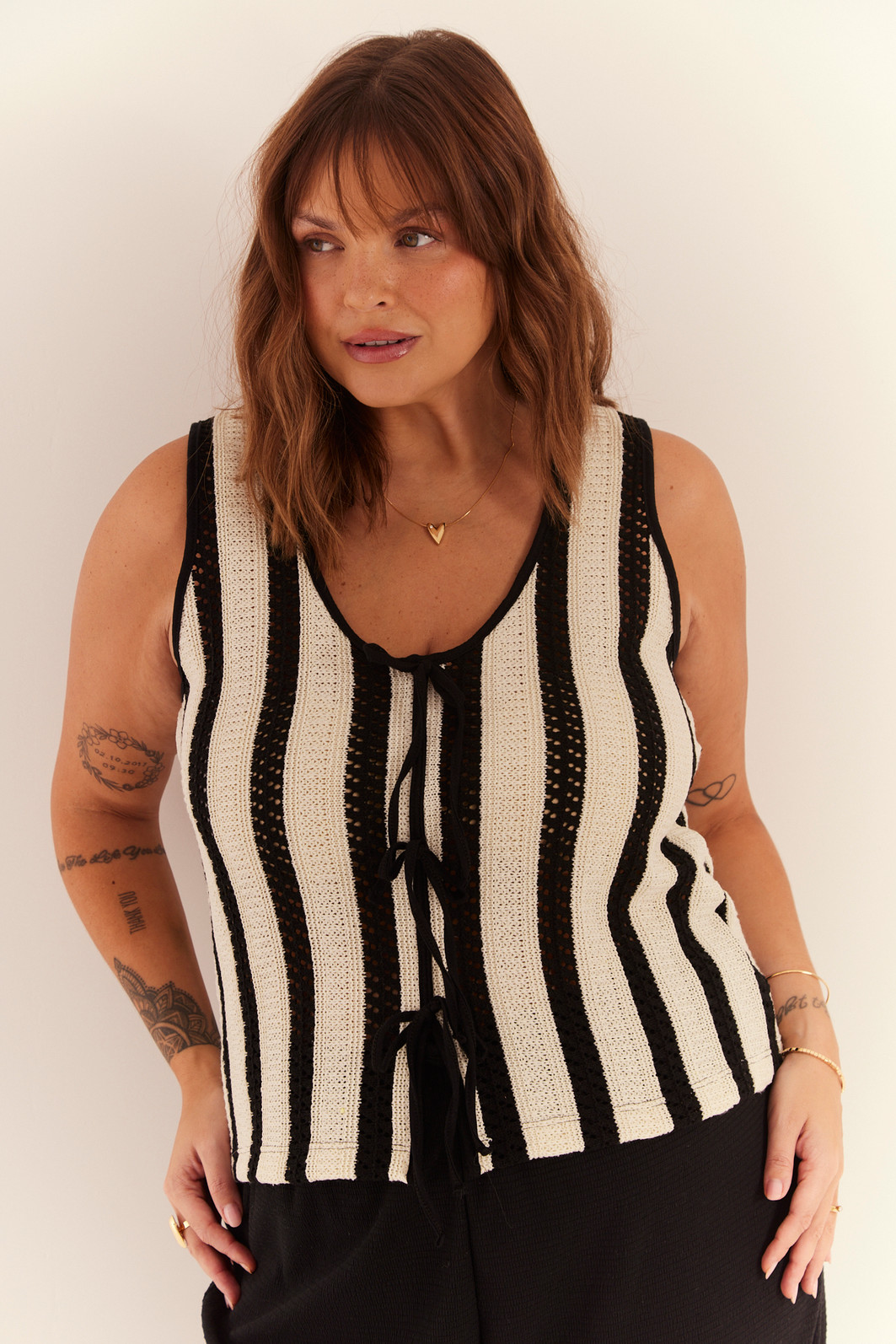 COLETE LISTRADO PRETO COLETE LISTRADO PRETO