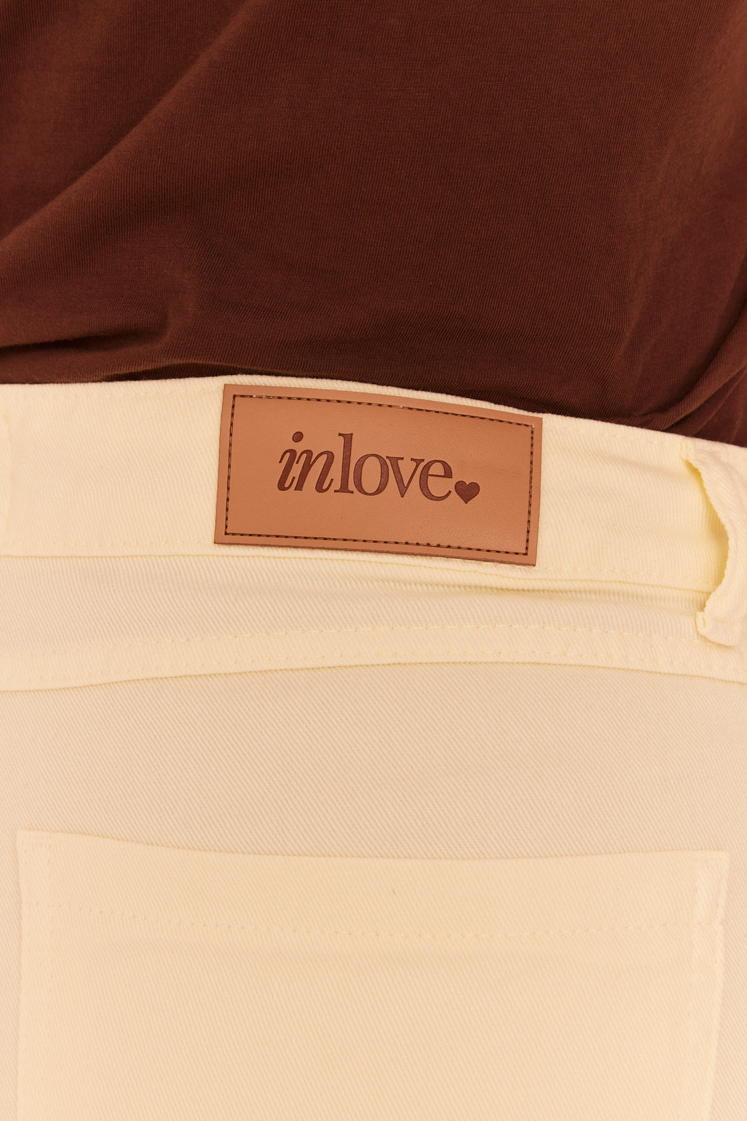 CALÇA MOM JEANS GISELA AMARELO MANTEIGA CALÇA MOM JEANS GISELA AMARELO MANTEIGA