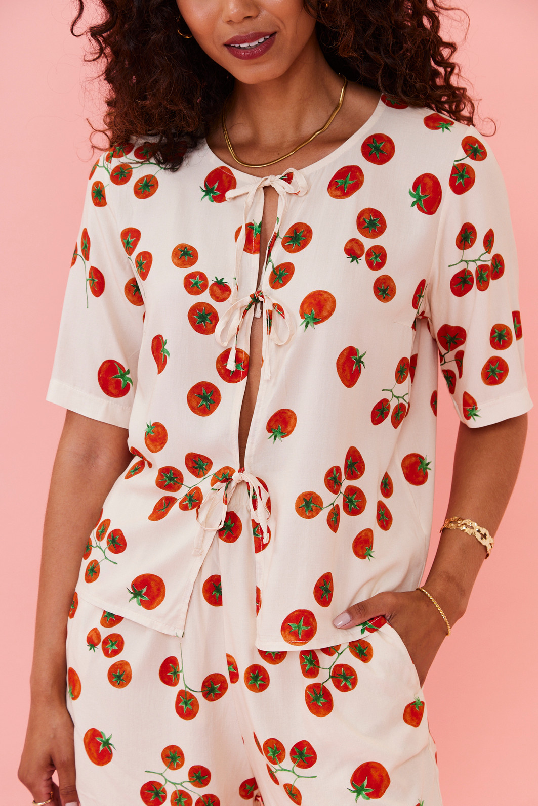 BLUSA GRACE ESTAMPA TOMATES BLUSA GRACE ESTAMPA TOMATES