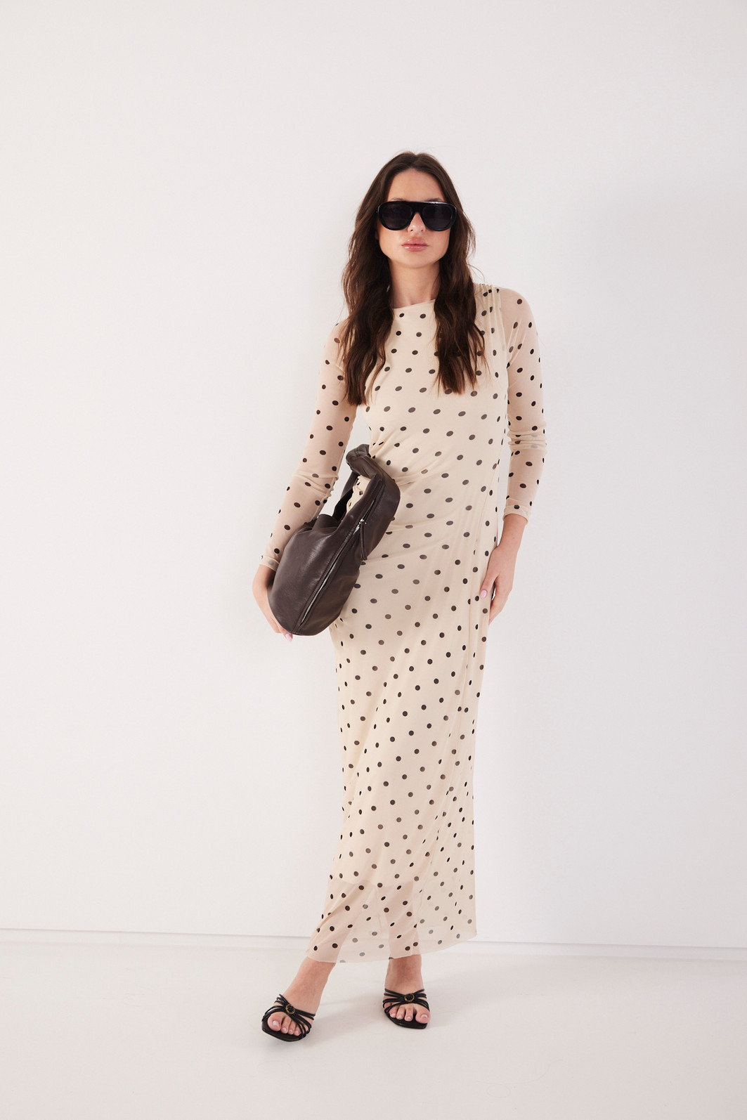VESTIDO TULE BEATRIZ POA FUNDO OFF VESTIDO TULE BEATRIZ POA FUNDO OFF