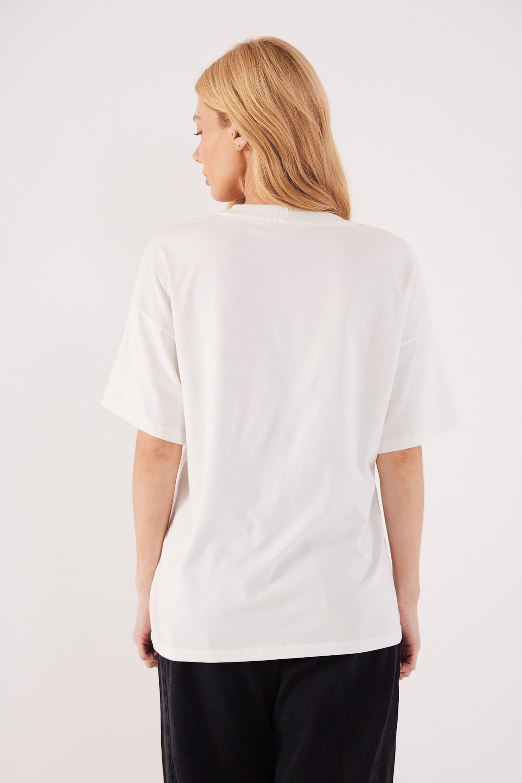 T-SHIRT OVER PREMIUM CONFORT OFF WHITE