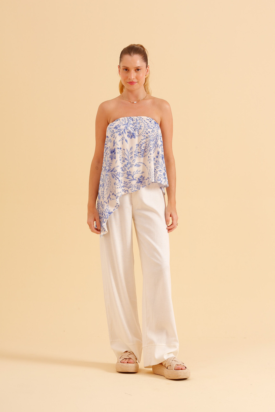 CALÇA RETA OFF WHITE CALÇA RETA OFF WHITE