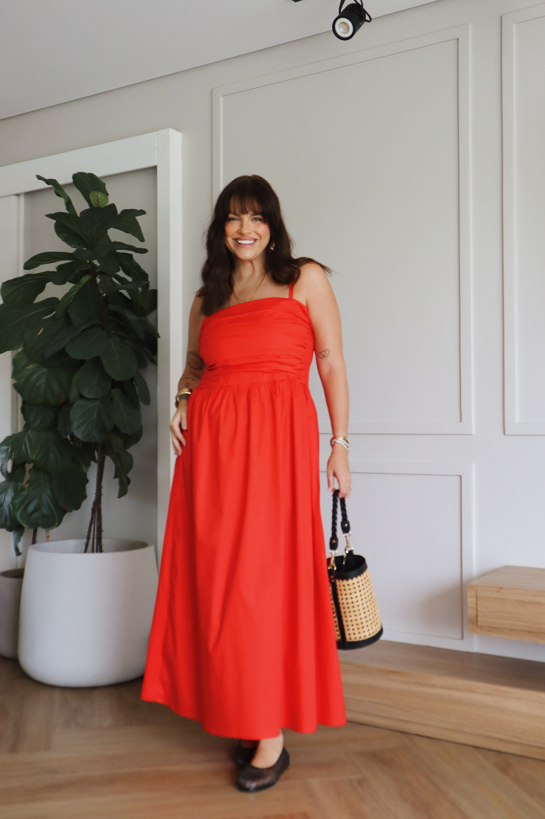 VESTIDO FLASH SALE MIDI VERMELHO VESTIDO FLASH SALE MIDI VERMELHO