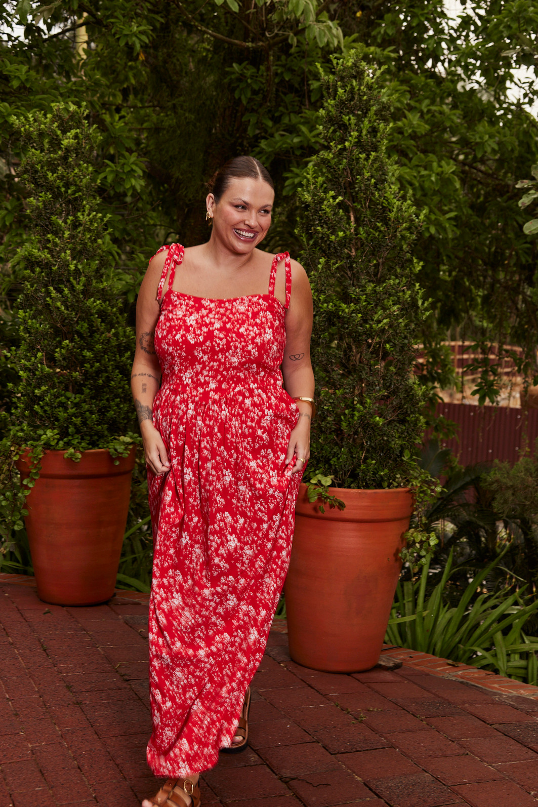 VESTIDO MIDI MARINA FLORAL