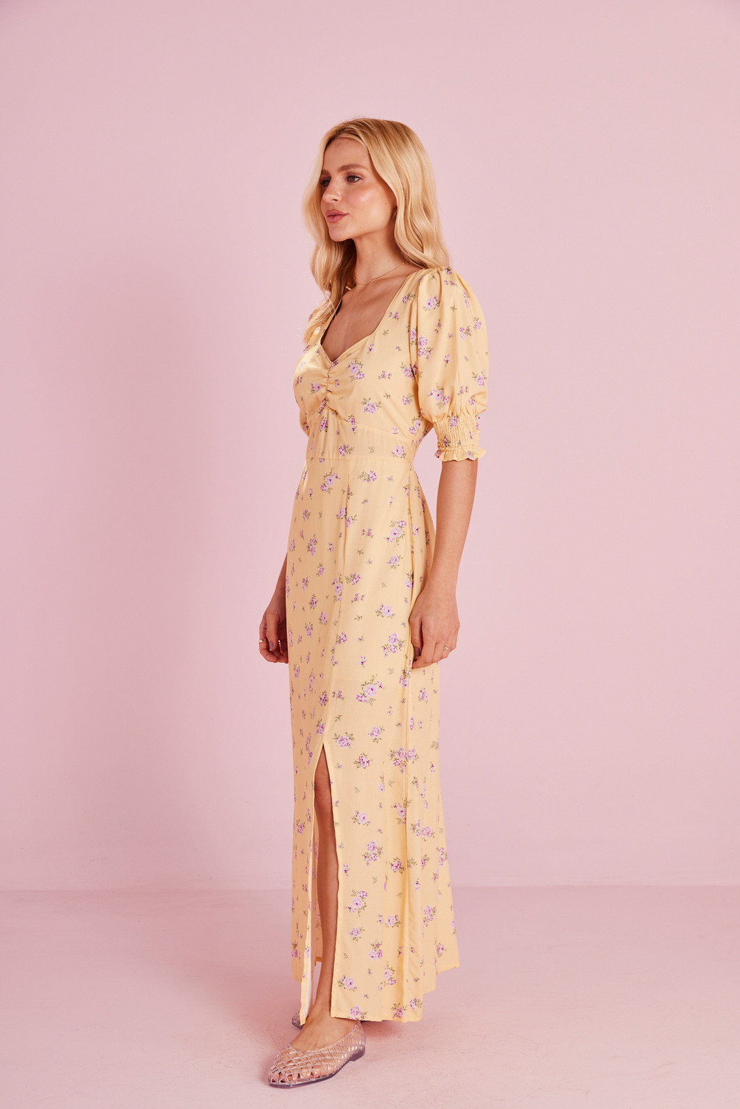 VESTIDO MIDI FLORAL VESTIDO MIDI FLORAL