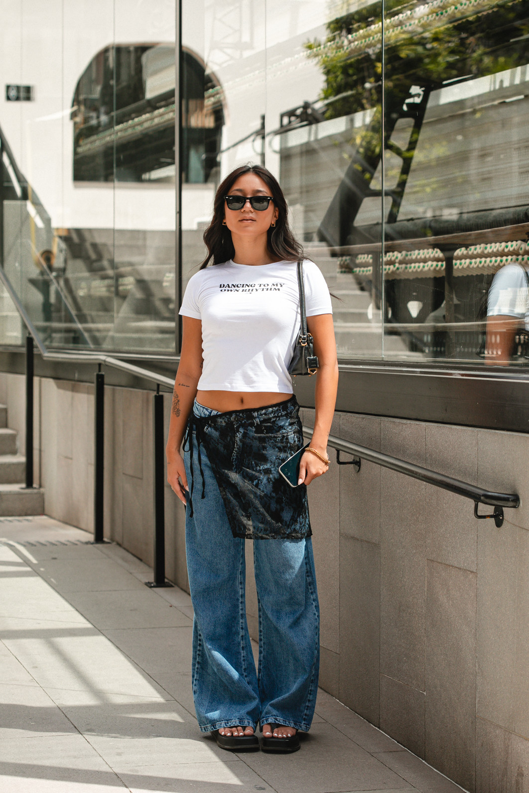 BABY TEE DANCING OFF WHITE BABY TEE DANCING OFF WHITE