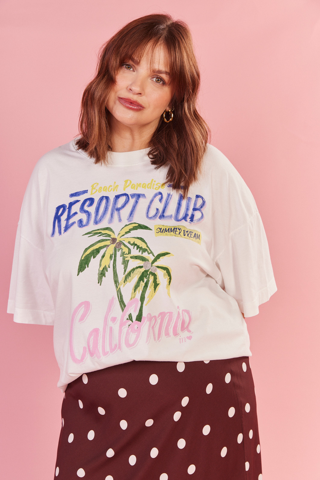 T-SHIRT OVER RESORT CLUB BRANCO ACUCAR T-SHIRT OVER RESORT CLUB BRANCO ACUCAR