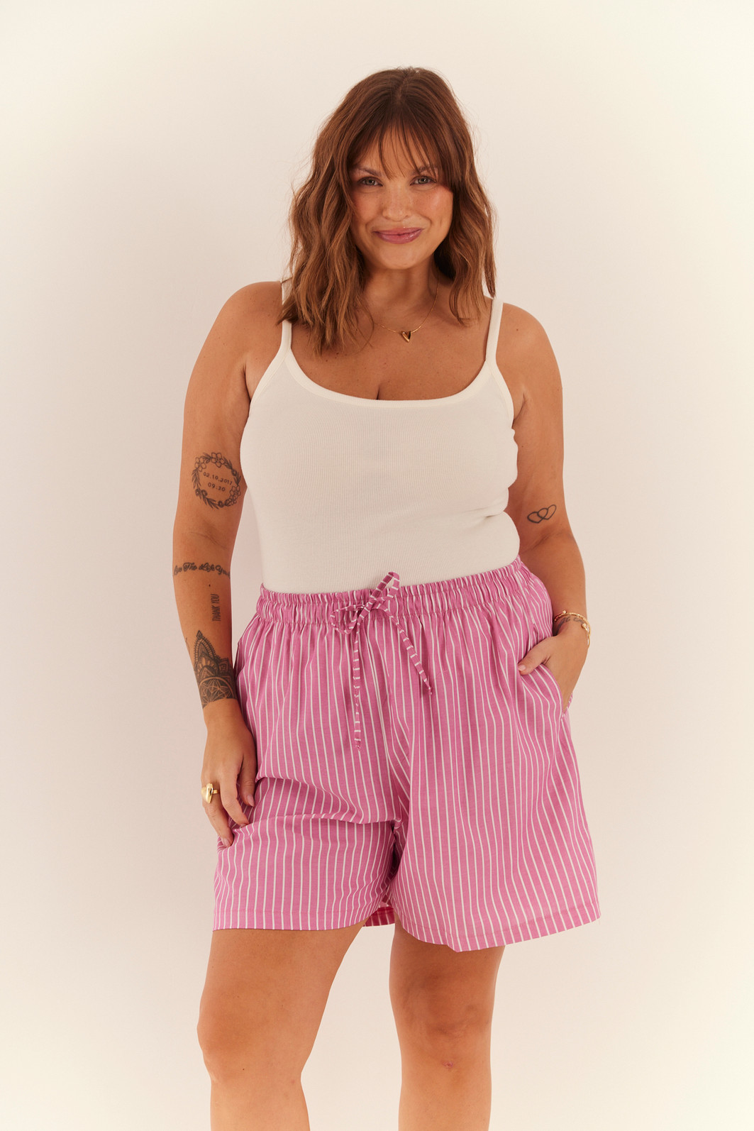 SHORTS NICE LISTRADO ROSA SHORTS NICE LISTRADO ROSA