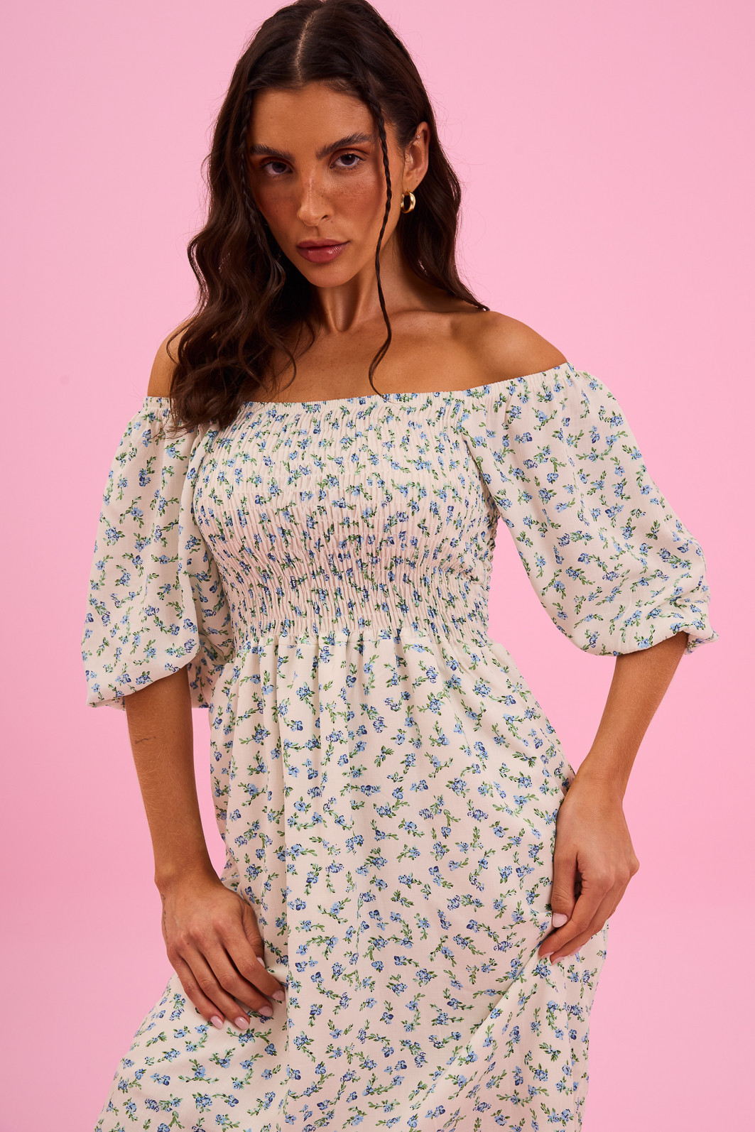 VESTIDO EM VISCOSE FLOWER FLORAL VESTIDO EM VISCOSE FLOWER FLORAL