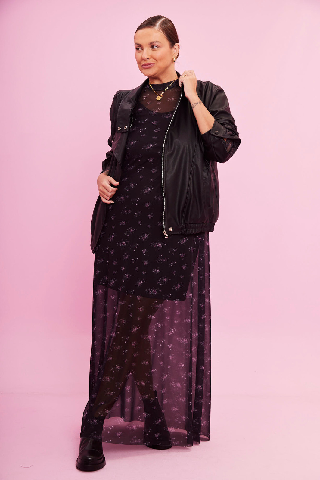 VESTIDO TULE FLOWER FLORAL FUNDO PRETO