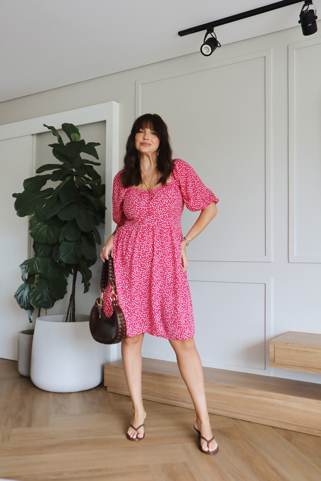 VESTIDO CURTO FLASH SALE VISCOSE FLORAL VESTIDO CURTO FLASH SALE VISCOSE FLORAL