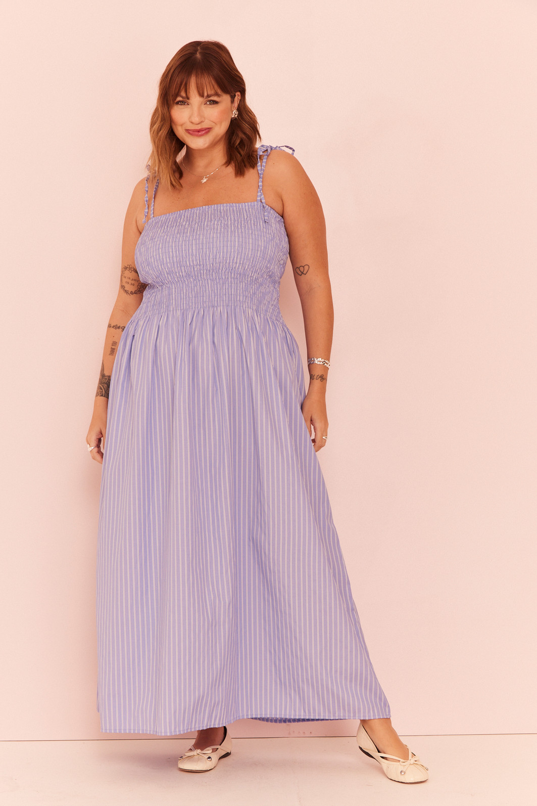 VESTIDO MIDI KENDALL LISTRADO AZUL